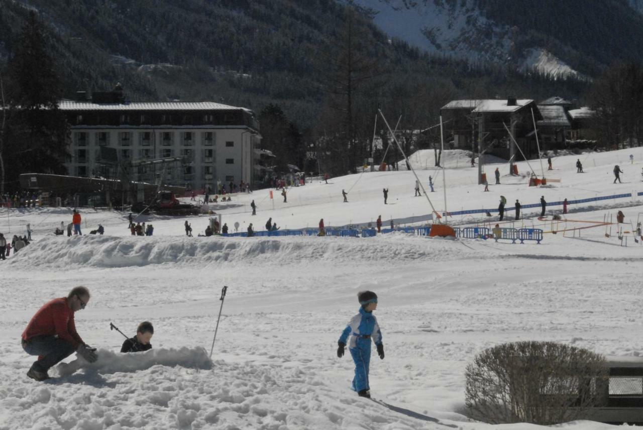 Front Ski Slope Chamonix Apartment Bagian luar foto